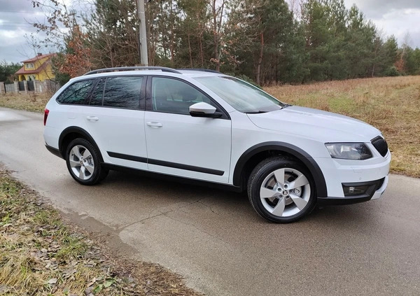 Skoda Octavia cena 51900 przebieg: 226000, rok produkcji 2015 z Staszów małe 497